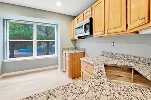 29 Heron Ct, Manalapan Township, NJ 07726 - Photo 4