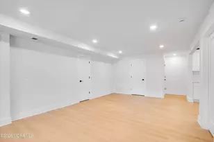 304 College Dr, Edison, NJ 08817 - Photo 4