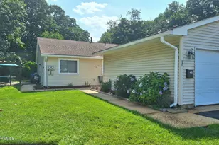 16 Debbie Dr, Brick, NJ 08724 - Photo 1