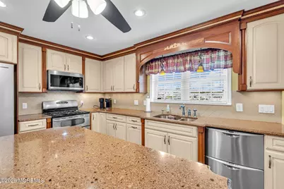 122 Morris Boulevard, Manahawkin, NJ 08050 - Photo 16