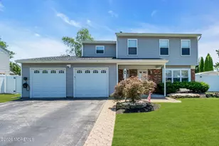 40 Kiwi Loop, Howell Township, NJ 07731 - Photo 1