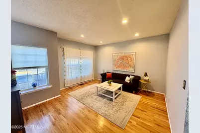113 Richmond Court N #67, Holmdel, NJ 07733 - Photo 2