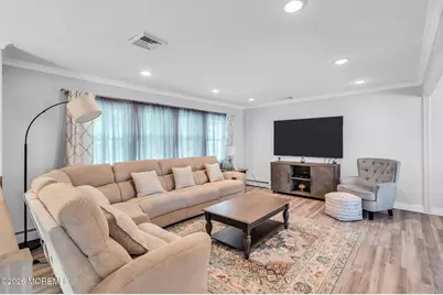 147 Clairmont Avenue, Belford, NJ 07718 - Photo 12