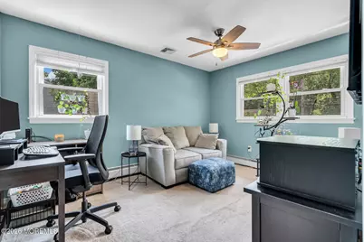 147 Clairmont Avenue, Belford, NJ 07718 - Photo 18