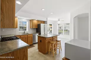 25 Fort Lee Dr, Manahawkin, NJ 08050 - Photo 12