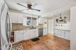 31 12th St, Hazlet Township, NJ 07730 - Photo 10