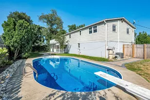 38 Illinois Ave, Middletown, NJ 07748 - Photo 22