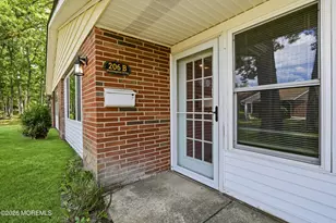206 Huntington Dr, Lakewood, NJ 08701 - Photo 16