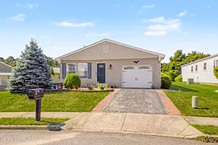 2 Virgin Islands Dr, Toms River Township, NJ 08757 - Photo 2
