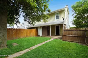 135-137 N Academy St, Hightstown, NJ 08520 - Photo 4