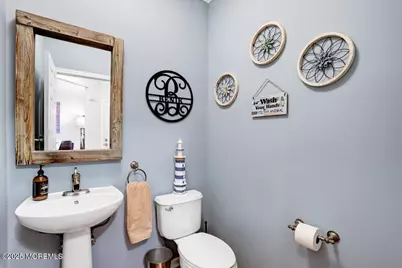 102 Whitlock Court, Manalapan Township, NJ 07726 - Photo 18