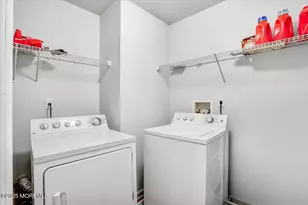 102 Whitlock Ct, Manalapan Township, NJ 07726 - Photo 36