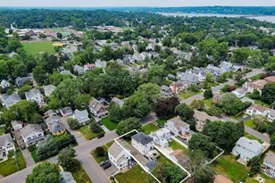 87 Ave of Two Rivers S, Rumson, NJ 07760 - Photo 2