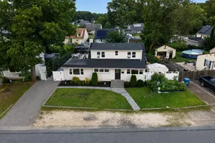 105 Roosevelt Dr, Brick, NJ 08724 - Photo 2