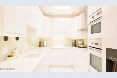 300 Gorge Road #53, Cliffside Park, NJ 07010 - Photo 14