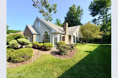 24 Abbey Lane, Marlboro Township, NJ 07746 - Photo 2