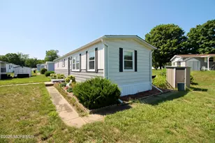 509 Rosalind Rd, Freehold, NJ 07728 - Photo 24