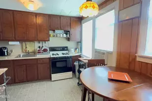 27 Barker Ave, Shrewsbury, NJ 07724 - Photo 4