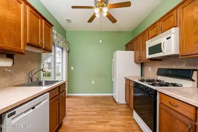 101 Meadowlark Drive, Hamilton Township, NJ 08690 - Photo 10