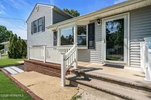 299 Lillian Ln, Toms River Township, NJ 08755 - Photo 6