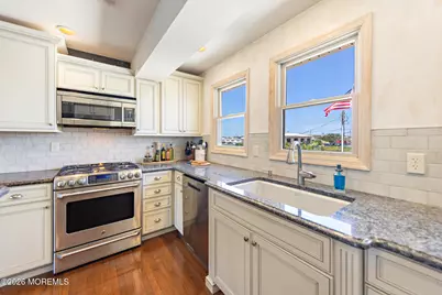 214 W 4th Street, Ship Bottom, NJ 08008 - Photo 16