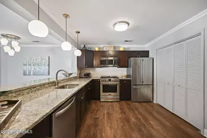 62 Dover Court, Tinton Falls, NJ 07712 - Photo 10
