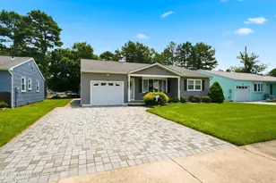 90 Millbrook Dr, Toms River Township, NJ 08757 - Photo 2