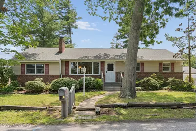 509 Ship Avenue, Beachwood, NJ 08722 - Photo 2