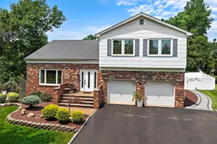 27 Tracy Dr, Manalapan Township, NJ 07726 - Photo 56
