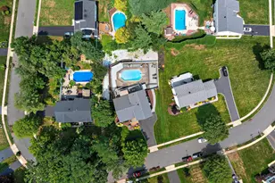 27 Tracy Dr, Manalapan Township, NJ 07726 - Photo 80