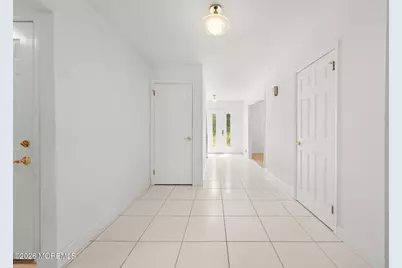 27 Tracy Drive, Manalapan Township, NJ 07726 - Photo 6