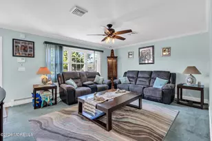 113 Edgewater Ct, Toms River Township, NJ 08757 - Photo 6