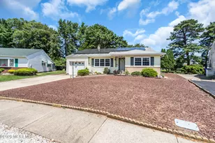 113 Edgewater Ct, Toms River Township, NJ 08757 - Photo 32