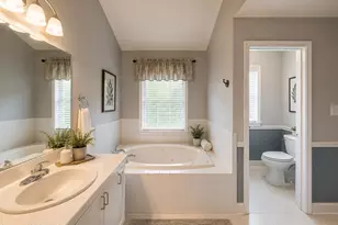 19 Painted Wagon Rd, Holmdel, NJ 07733 - Photo 12