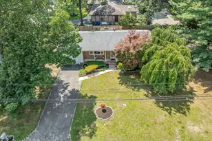 35 Dugan Ln, Toms River Township, NJ 08755 - Photo 2
