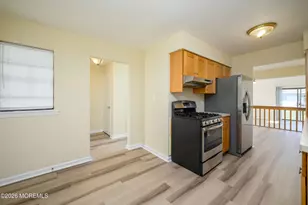 213 Longwood Dr, Manalapan Township, NJ 07726 - Photo 6