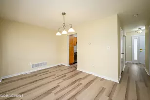 213 Longwood Dr, Manalapan Township, NJ 07726 - Photo 12