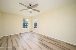 213 Longwood Dr, Manalapan Township, NJ 07726 - Photo 28
