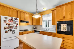 19 Morning Glory Dr, Ocean Twp, NJ 07712 - Photo 10