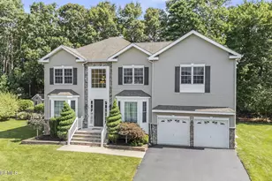 16 Angel Ct, Howell Township, NJ 07731 - Photo 6