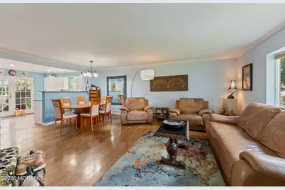 13 Chestnut Street, Farmingdale, NJ 07727 - Photo 8