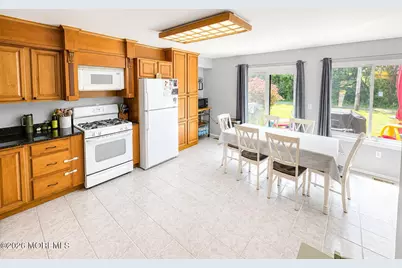 910 Sandra Place, Brick, NJ 08724 - Photo 2
