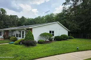 219F Buckingham Ct, Lakewood, NJ 08701 - Photo 2
