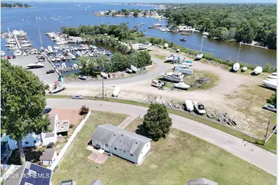 30 Corrigan Avenue, Pine Beach, NJ 08741 - Photo 2