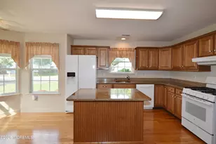 2748 Meadow Lake Dr, Toms River Township, NJ 08755 - Photo 14