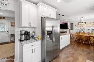 25 Laurelton Ave, Jackson, NJ 08527 - Photo 12