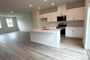 128 Essex Dr, Sicklerville, NJ 08081 - Photo 2