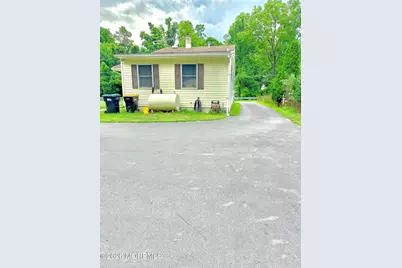 31 Magnolia Avenue, New Egypt, NJ 08533 - Photo 2