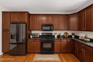 524 Wayside Rd, Neptune Township, NJ 07753 - Photo 38