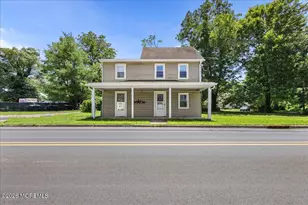 3 Lakewood Rd, New Egypt, NJ 08533 - Photo 2